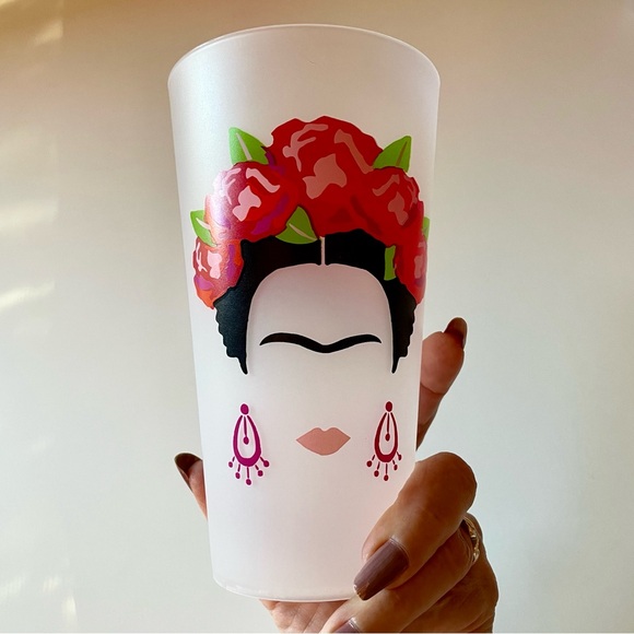 Set of 6 Plastic Tumblers, 3 Opaque White with Frida Kahlo & 3 just Opaque Pink - Picture 5 of 8